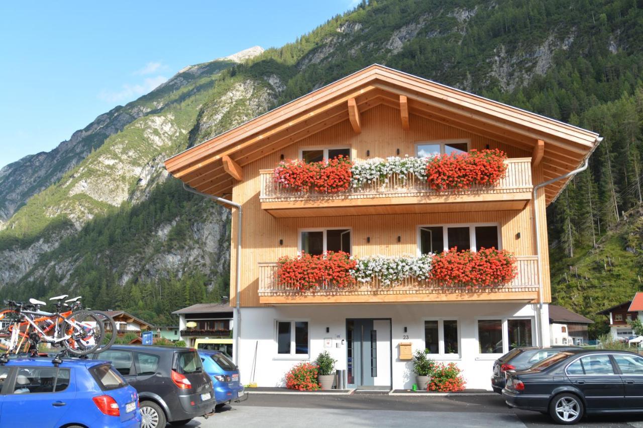Pension Alpenblick Steeg Luaran gambar